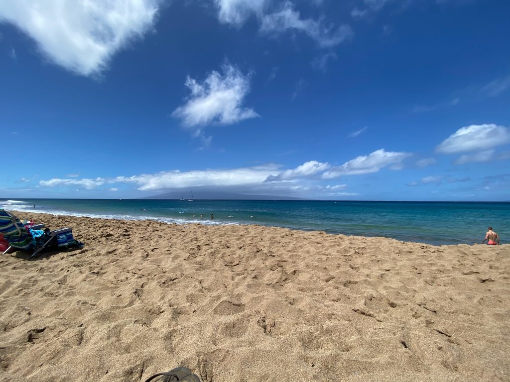 Beautiful beach in 3 days in Maui with blue water and blue a bright blue sky