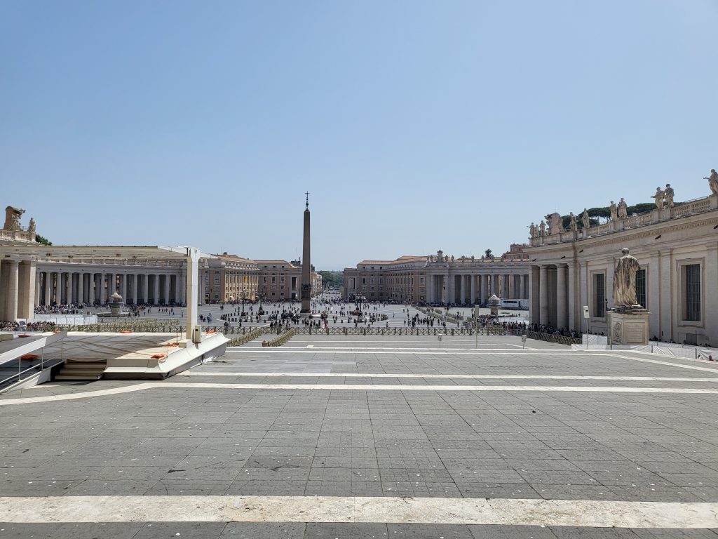 If you are deciding how many days to spend in Rome, don't forget to visit Vatican city, as you can see here, from the outside on a sunny day in July
